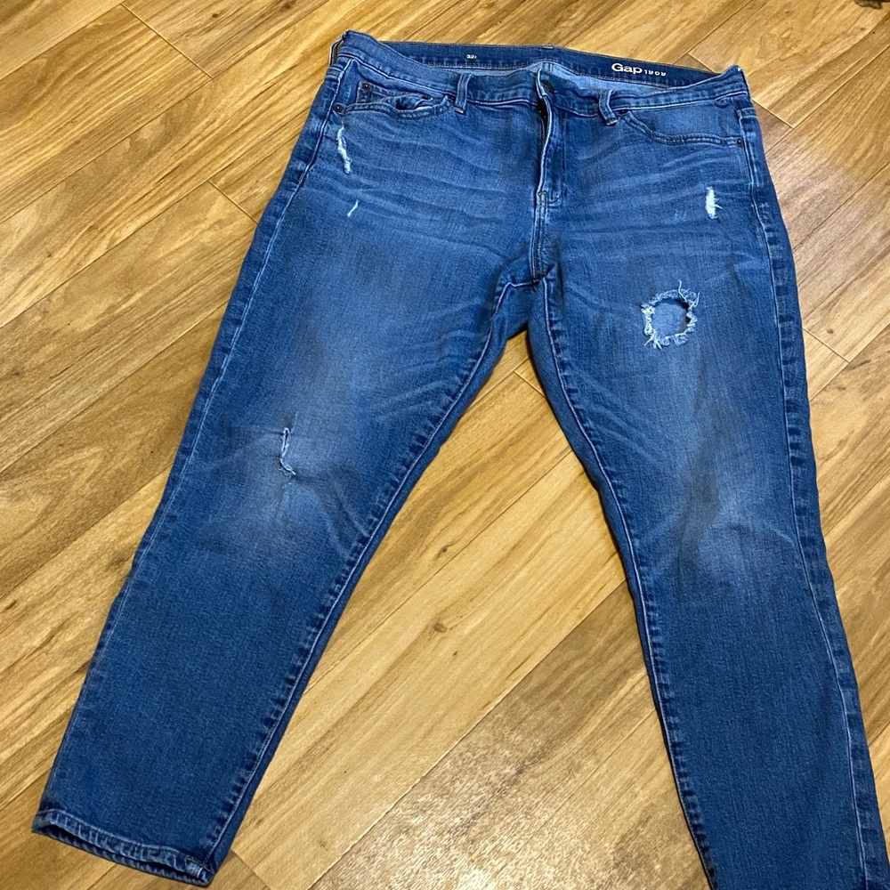 GAP 1969 ladies size 14 distressed jeans